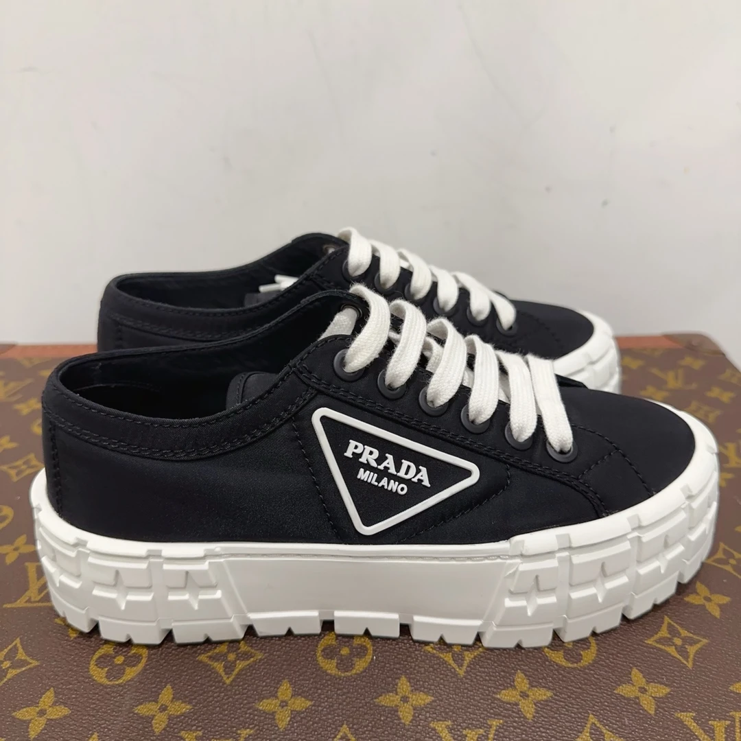 95新  安洁利严选/Prada饼干鞋 尺码37成色直播间为准GSS19063