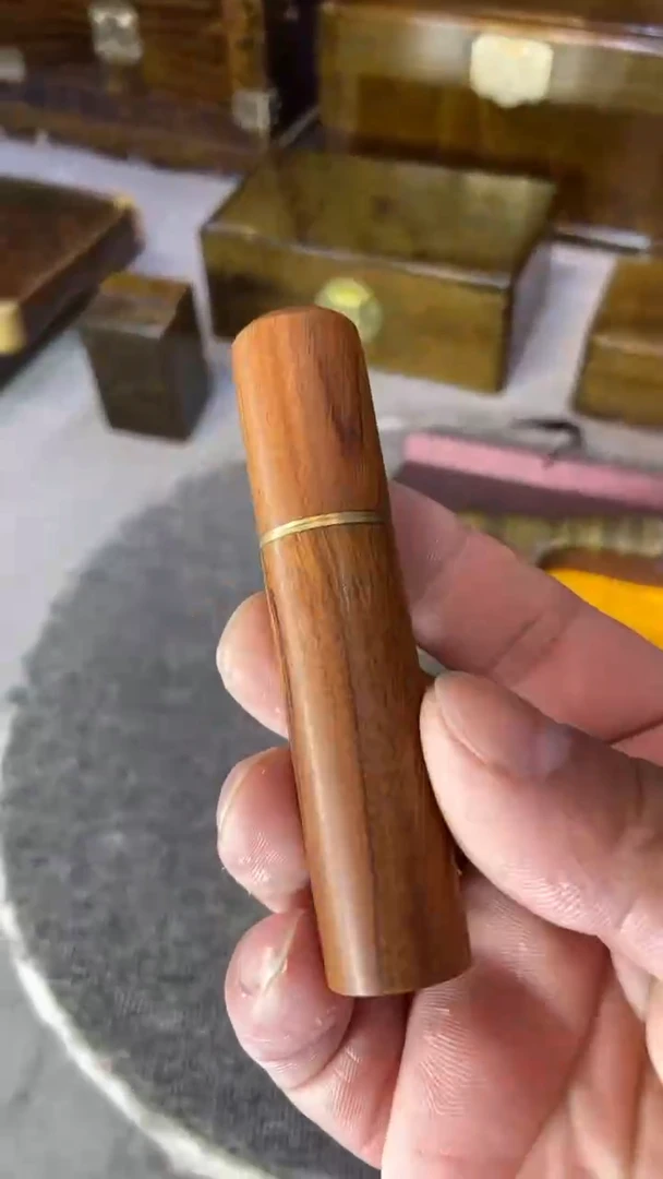 【闪购商品】花梨木类成套家具缅花牙签筒