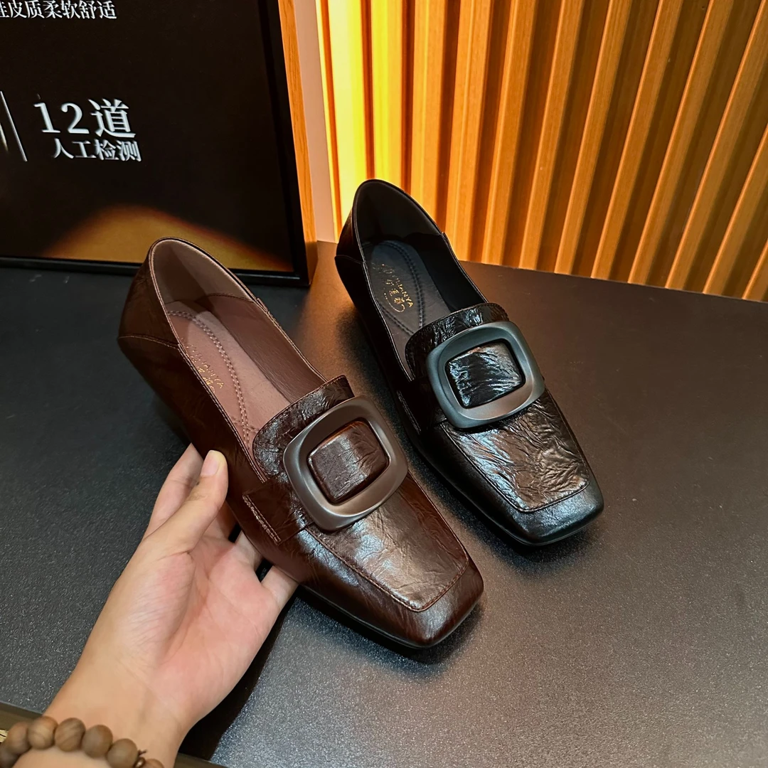 单鞋女2024秋季新款坡跟小皮鞋复古方头大码跟乐福鞋真皮1722-26