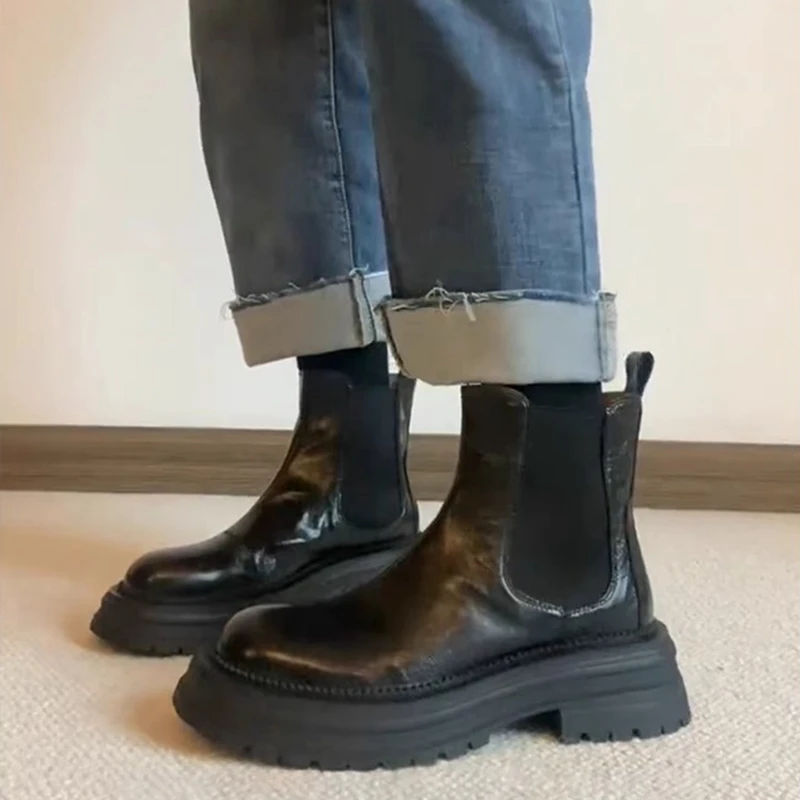 洋气圆头厚底马丁靴女英伦风2025秋冬加绒粗跟短靴切尔西靴烟筒靴