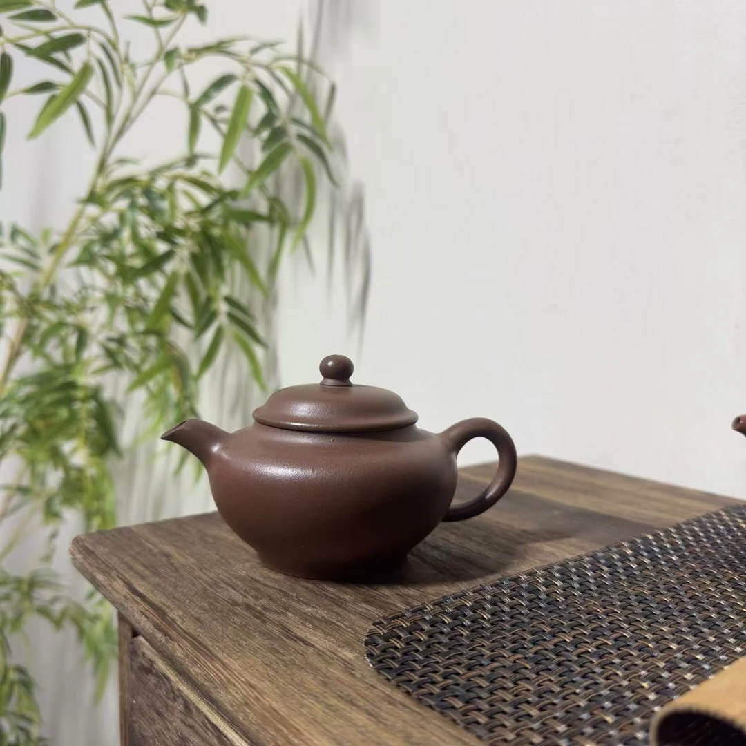 《紫泥扁樱》-190cc-紫砂壶-