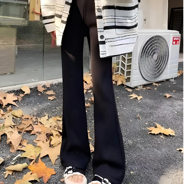 白色针织微喇裤拖地冬款加绒加厚休闲垂感裤高腰显瘦微长裤打底衫