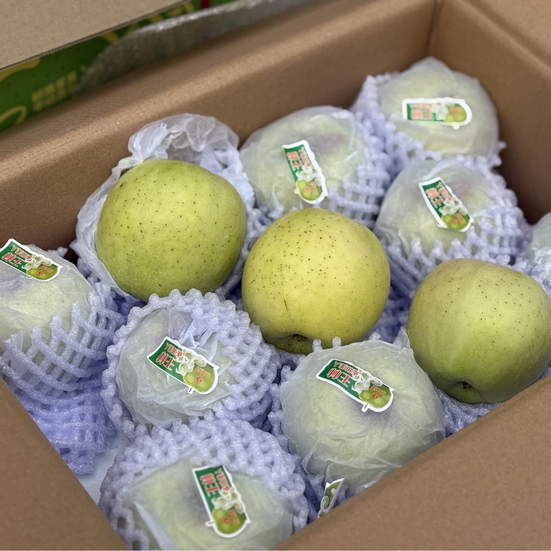 【郑州万邦发货】新疆阿克苏王林苹果整箱发货