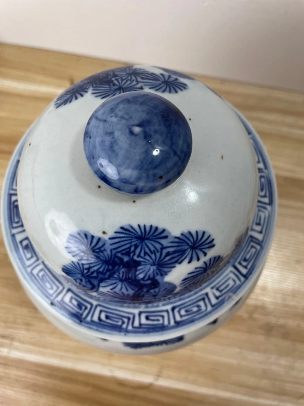 景德镇清青花人物盖罐