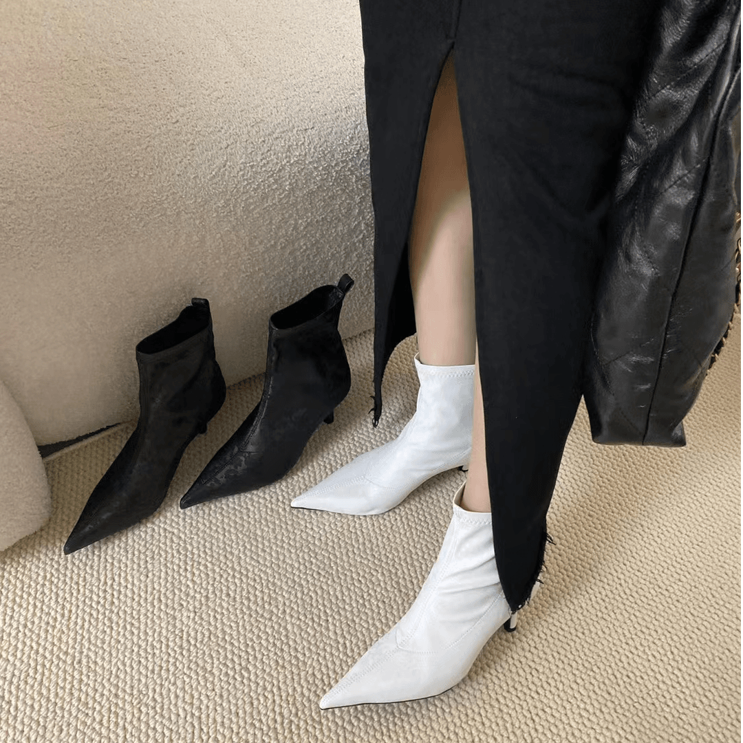 2024秋冬新款英伦风气质尖头小短靴女百搭细跟中跟弹力瘦瘦马丁靴