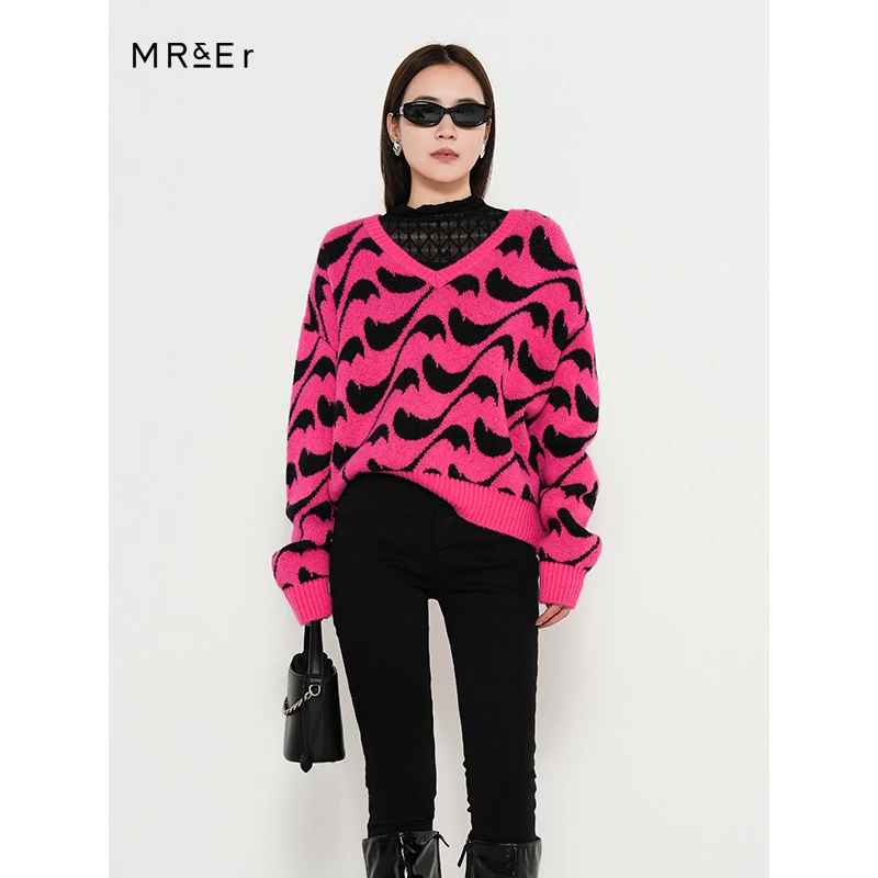 【品牌折扣】【反季清仓】氛围感V领波浪提花设计针织衫R3D53262