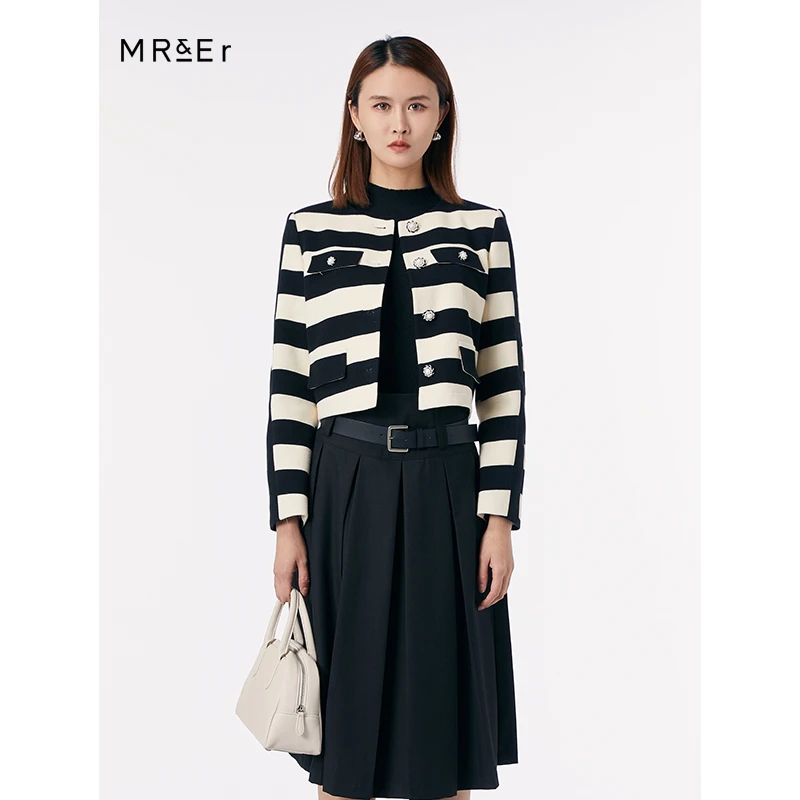 【品牌折扣】设计感撞色条纹秋季女外套R3C32334