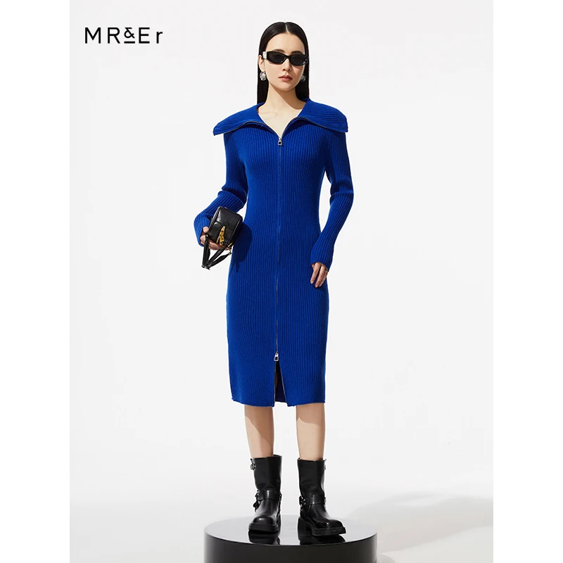 秋冬新品设计感大翻领针织连衣裙R3D56121