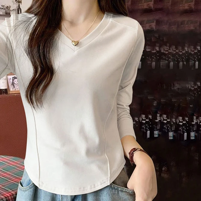 2025年新款亲肤t恤女长袖鱼骨设计感小众不规则短款v领正肩上衣
