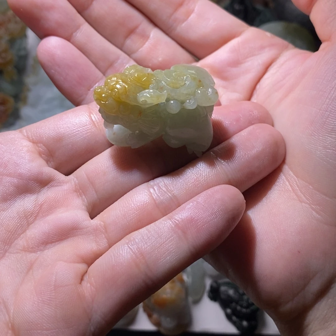 定制翡翠未镶嵌翡翠