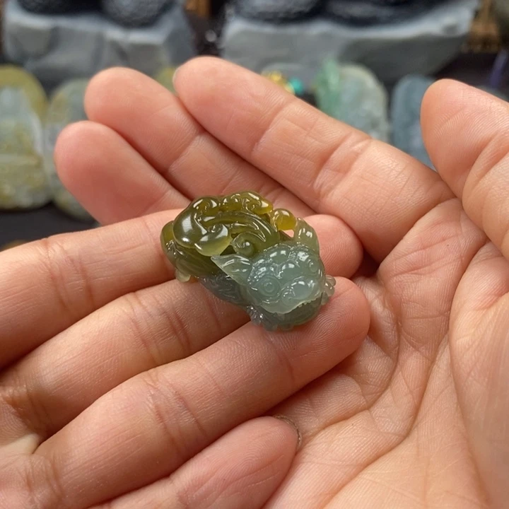 定制翡翠未镶嵌暖**ˇ天然