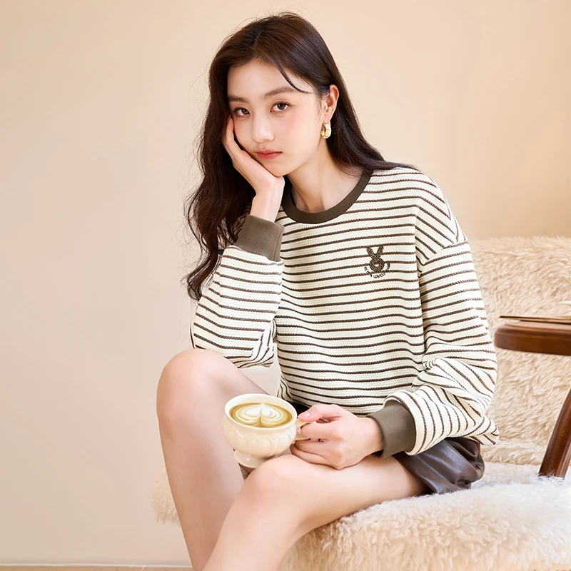X834093卫衣 香影【雅丹风】条纹卫衣女2024秋冬季新款咖啡色宽松