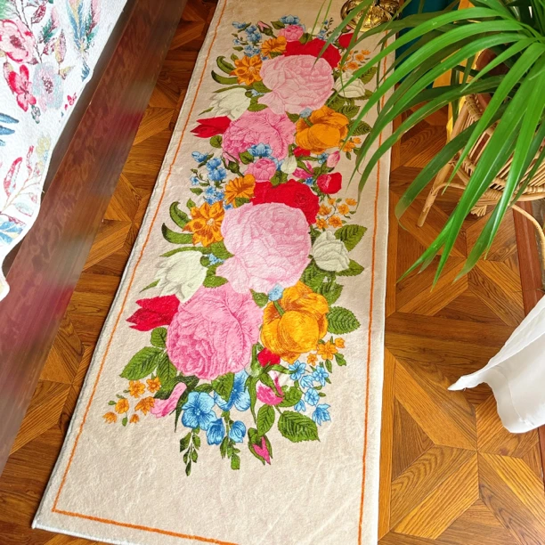 家用加厚仿羊绒地毯床边毯窗台脚垫飘窗垫卧室复古美式长条地垫子