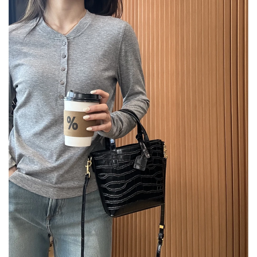 【Rumi女装】高定 小众轻奢百搭通勤V领经典羊毛针织打底衫4733tx