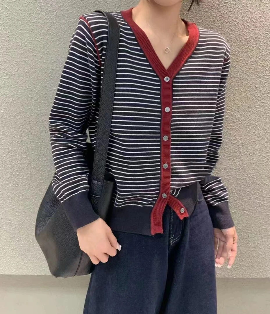 秋装新款针织开衫女显瘦时尚条纹拼色毛衣外套流行潮