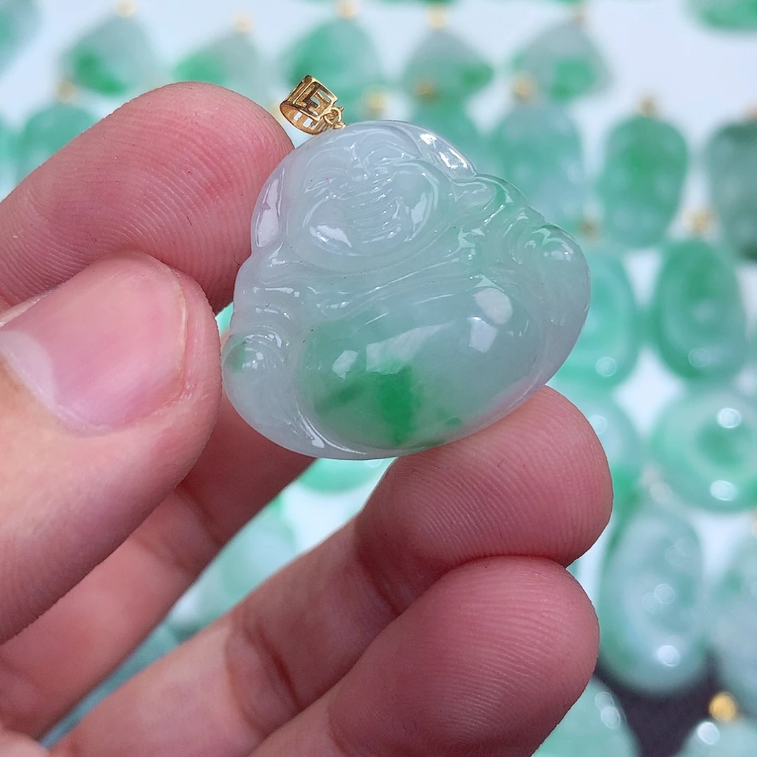 翡翠颈饰18K金镶嵌翡翠