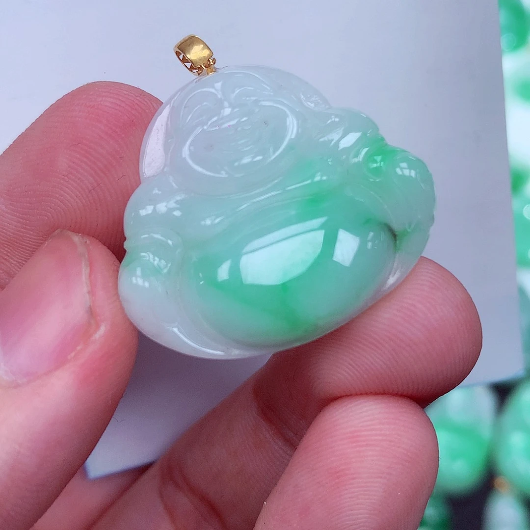 翡翠颈饰18K金镶嵌翡翠