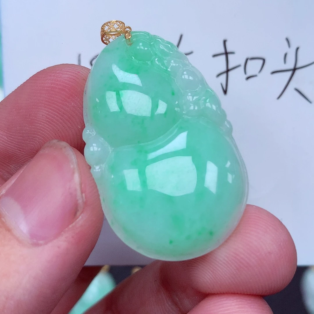 翡翠颈饰18K金镶嵌翡翠