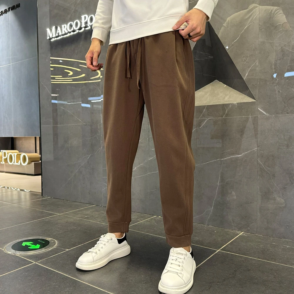 秋冬新款纯色运动卫裤男士网红加厚咖色休闲裤潮流痞帅宽松束脚裤