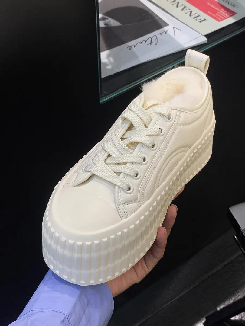 真皮厚底小白鞋女2024秋冬季新款加绒保暖饼干鞋松糕软底白色板鞋