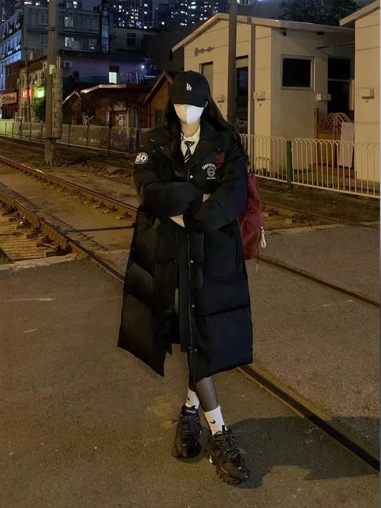 黑色过膝加长款棉服女2023年新款面包服加厚学生冬季棉袄外套女士