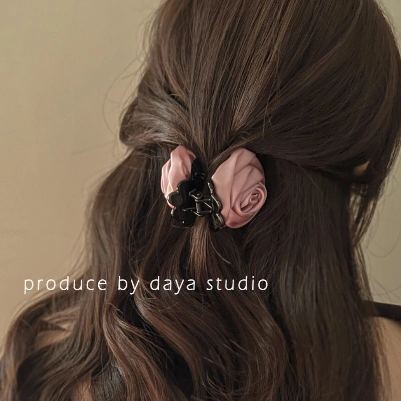 墨尔本玫瑰氛围感法式复古缎面花朵小号抓夹高级感ins后脑发夹