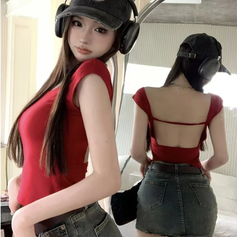 小心机上衣女夏设计感辣妹纯欲性感无袖露背短袖T恤带胸垫显瘦