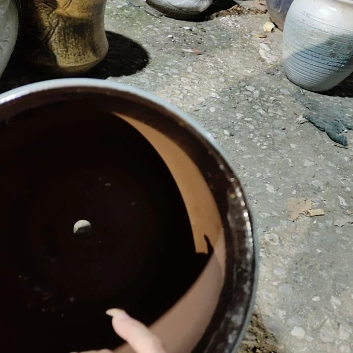 红陶20CM（含）-50CM（不含）瑕疵20+28一个