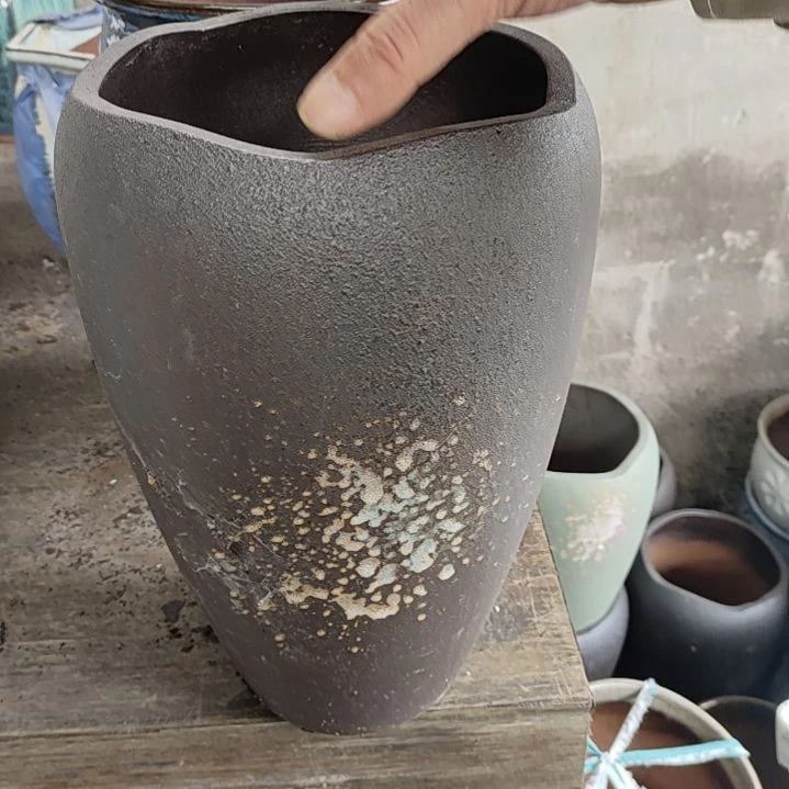 红陶20CM（含）-50CM（不含）瑕疵18-32一个