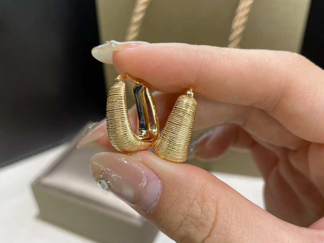 新款俄罗斯585紫金耳环轻奢