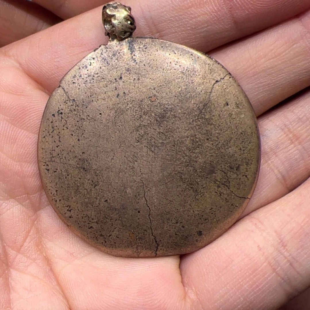 【闪购商品】黄铜坤*