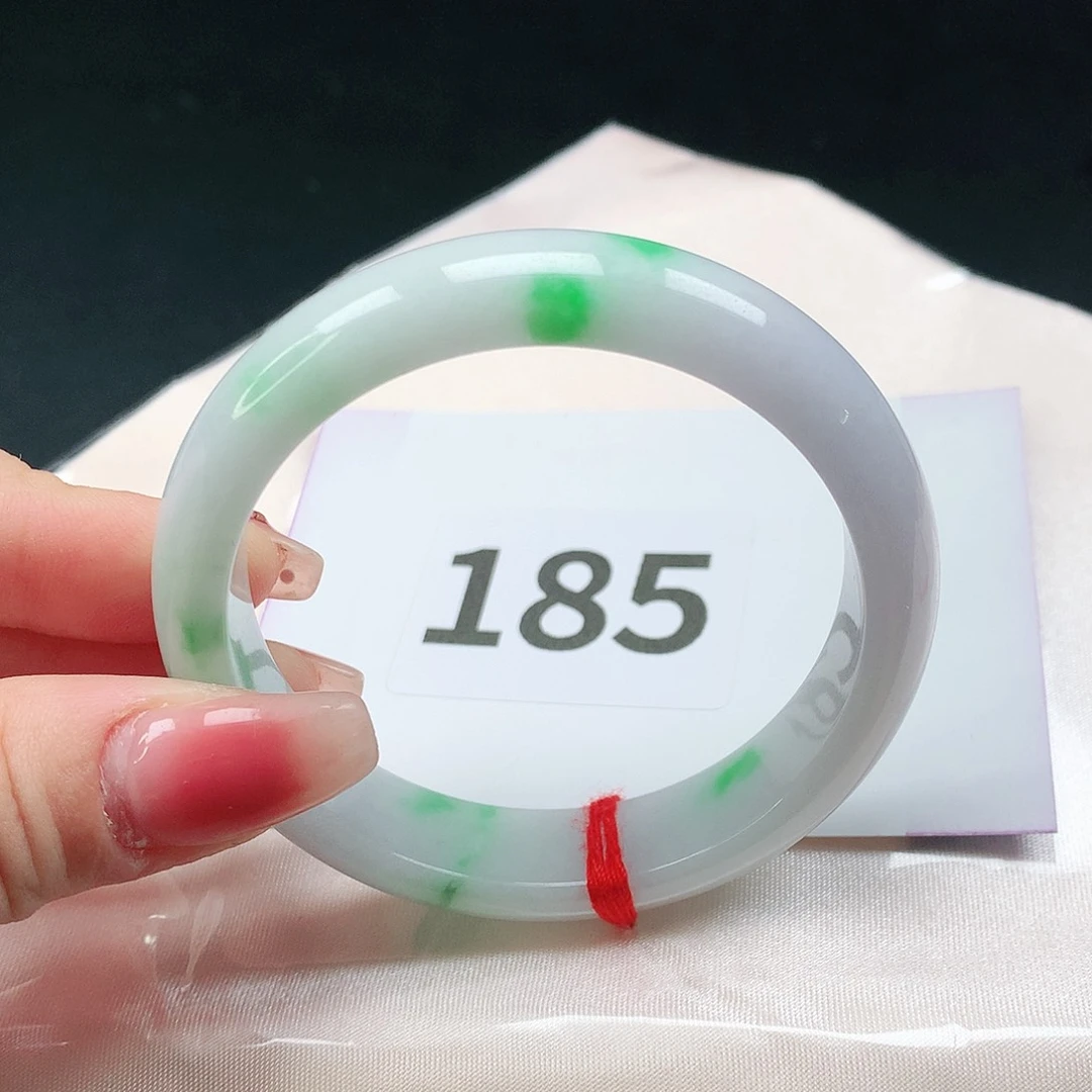 翡翠手镯未镶嵌天然翡翠