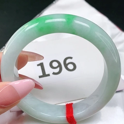 翡翠手镯未镶嵌天然翡翠