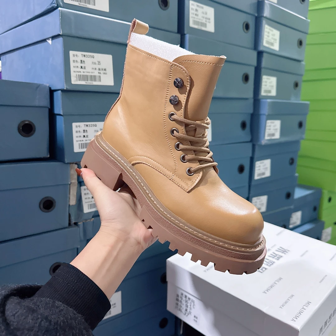90-2新品女靴舒适平底短靴潮款马丁靴百搭短筒靴网红烟管靴