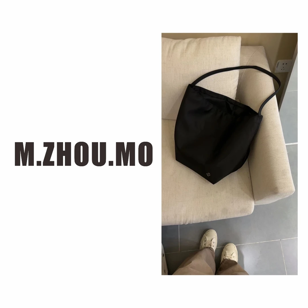 M.ZHOU.MO 高密度牛津布防水大包包 随性慵懒 上班通勤 带娃OK
