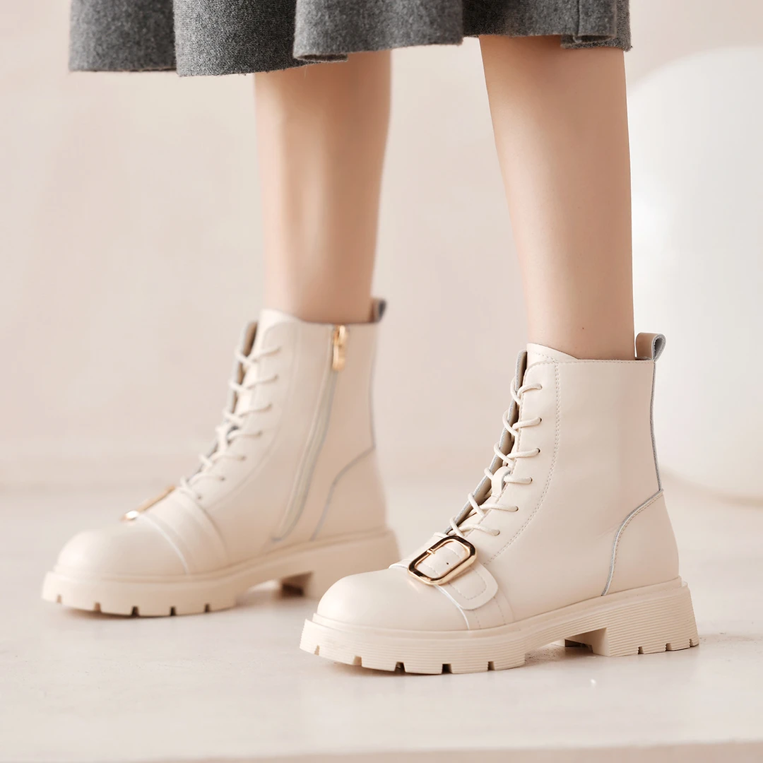 休闲真皮女马丁英伦风靴子百搭软底厚底牛皮女鞋冬季白色单靴秋冬