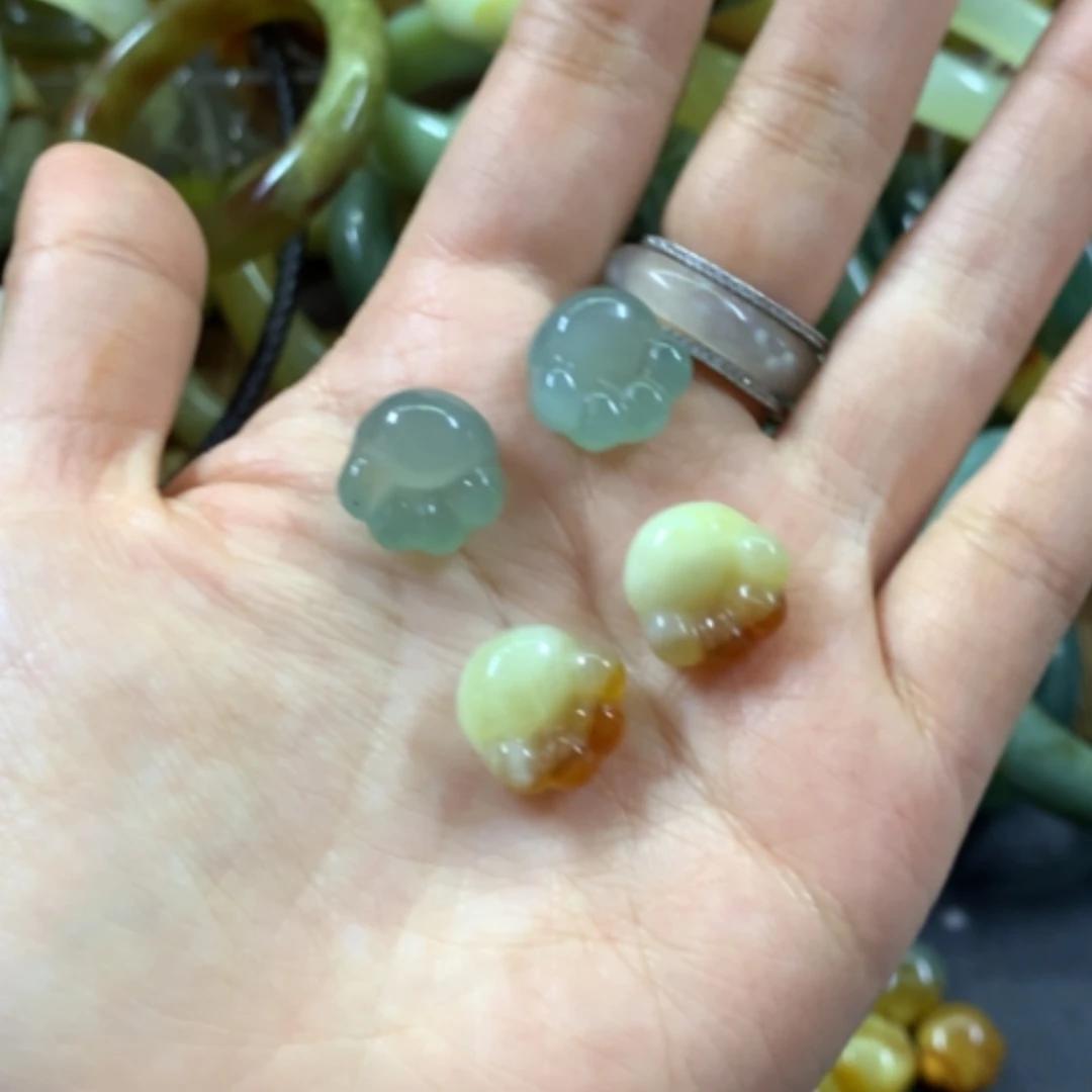 【闪购商品】蛇纹石玉耳饰未镶嵌沐*陈