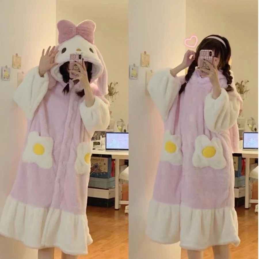 睡衣毛绒家居服套装大码睡裙宽松加绒加厚学生保暖卡通美乐蒂