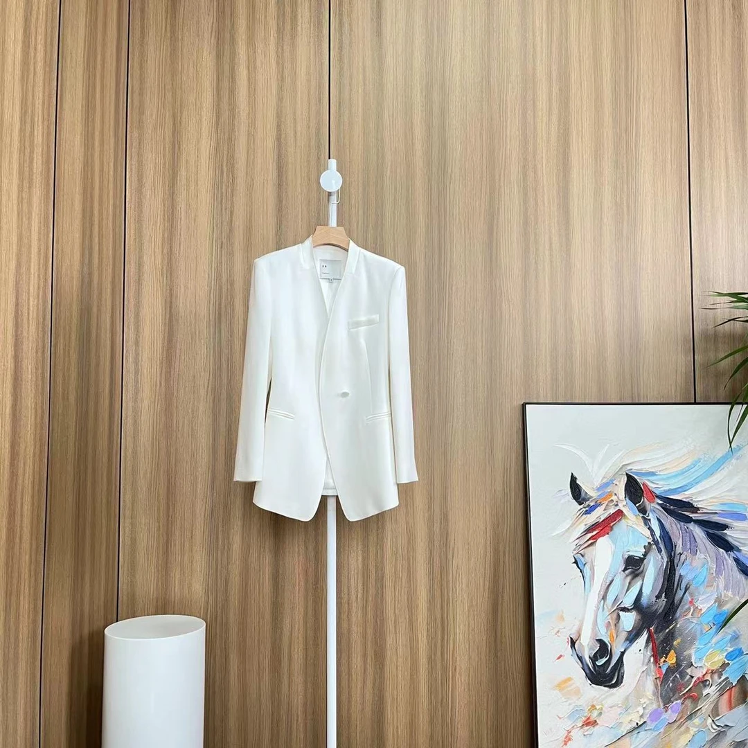 亦素女装秋季新款醋酸白色黑色轻奢显瘦质感时尚修身女士西装