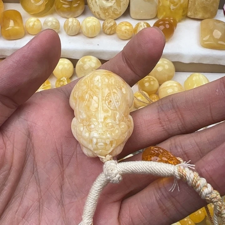 琥珀珠宝奇石未镶嵌0*7