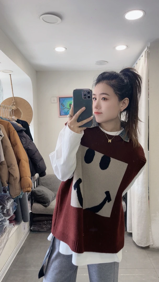 假俩件针织毛衣马甲