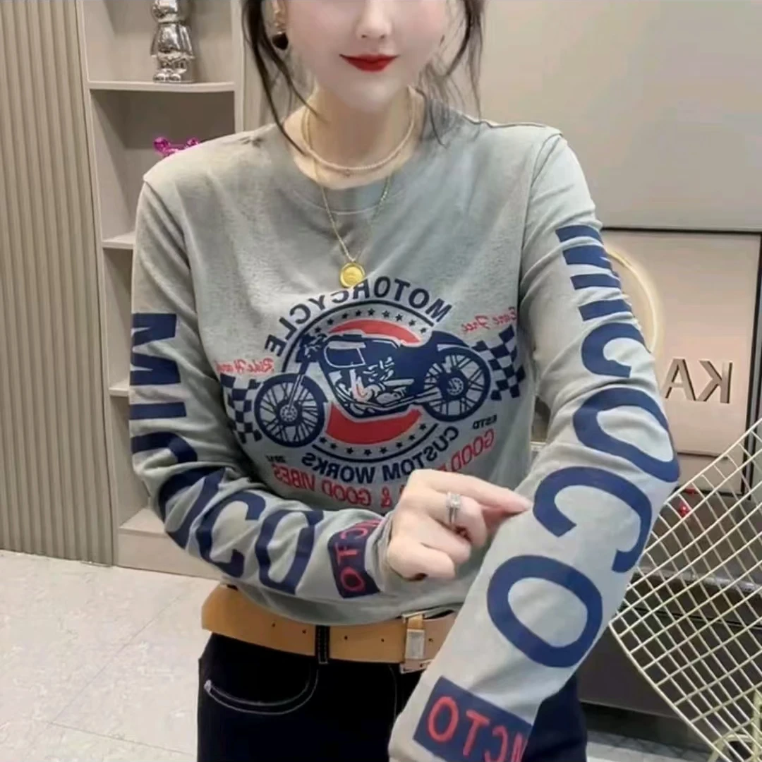 新款长袖重工艺圆领上衣女士时尚休闲百搭印花流光风打底