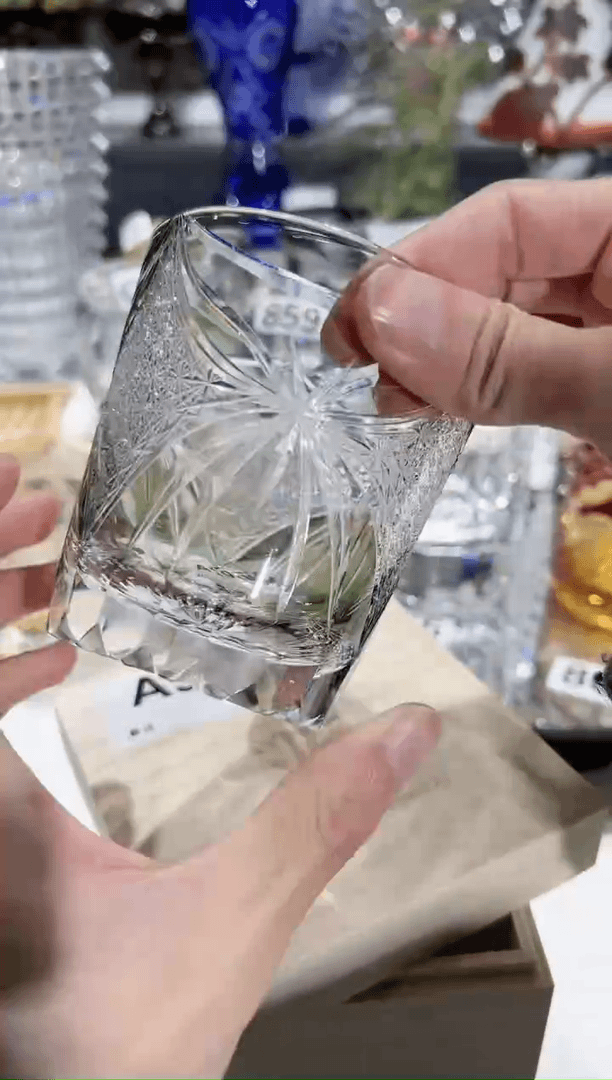 【闪购商品】水晶玻璃微瑕蝴蝶A969