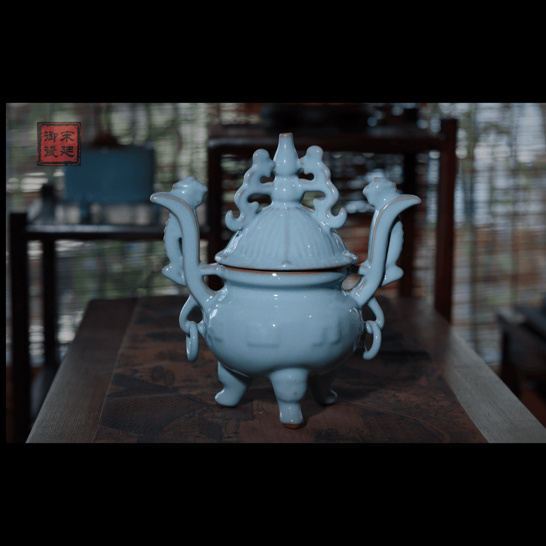 【宋廷御瓷·汝官窑】原矿天青釉八卦鼎摆件/高度约23cm原产地汝瓷