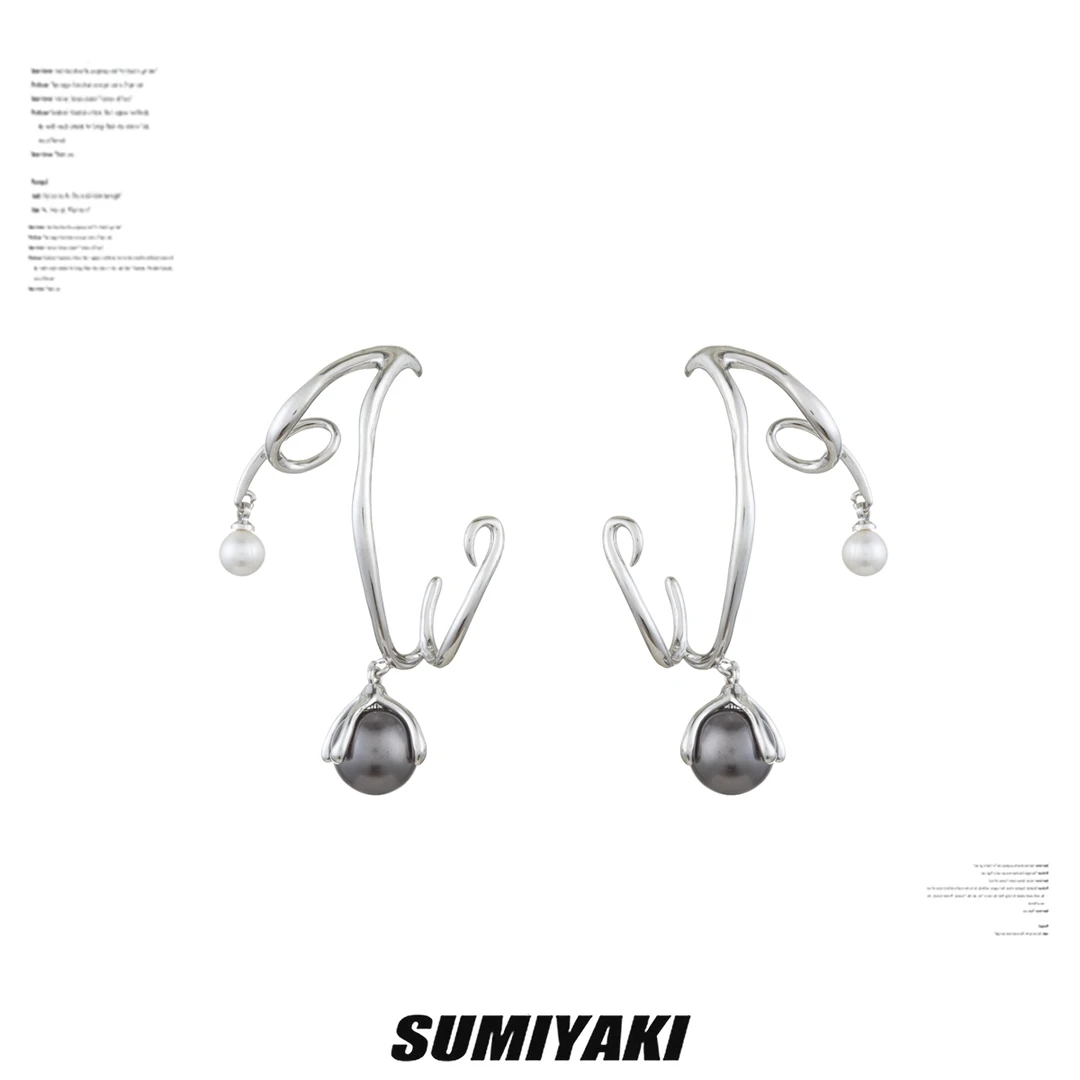 铜合金合成锆石耳饰 SUMIYAKI 原创高级感扭曲耳挂 需要1个耳洞