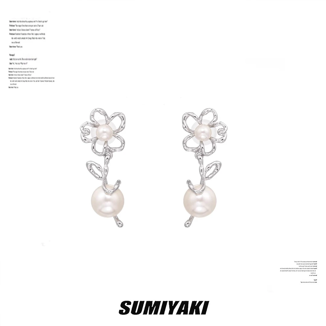 铜合金合成锆石耳饰  SUMIYAKI 涂鸦线条小花镂空耳环