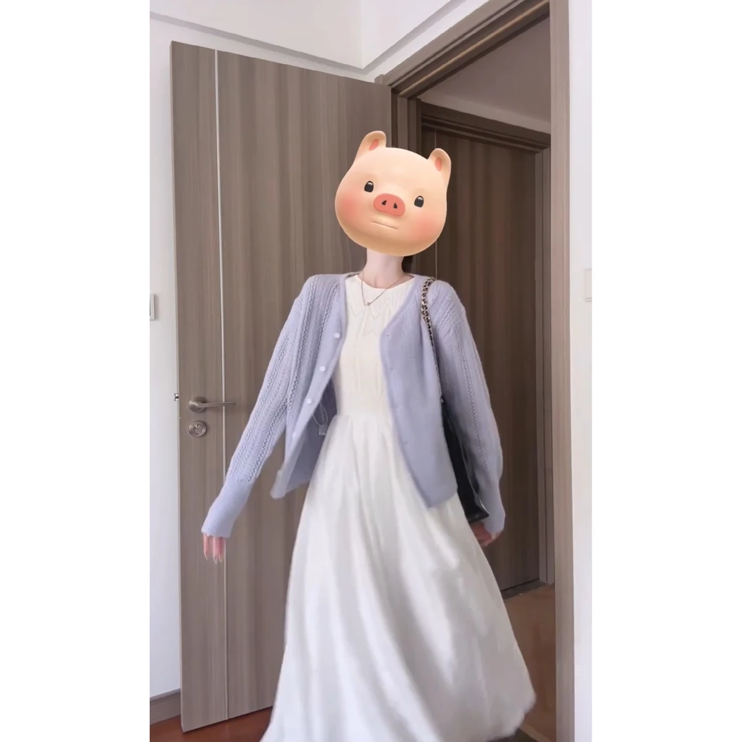 2025早秋新款高级镂空裙子法式春秋气质长袖开衫时尚网红款连衣裙