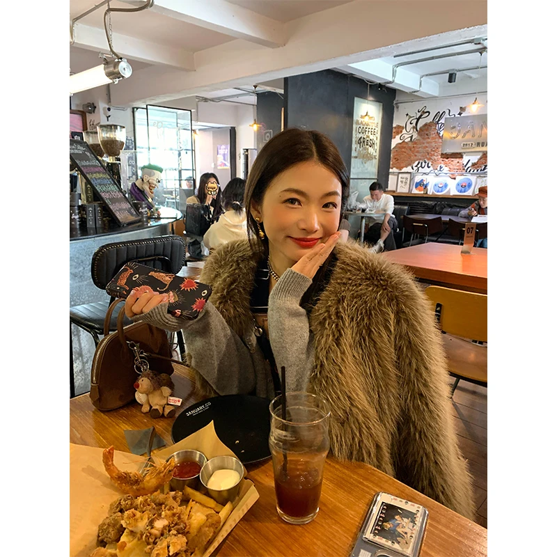 人造皮草 落落狷介保暖仿皮草女款2024年秋冬仿狐狸毛毛外套