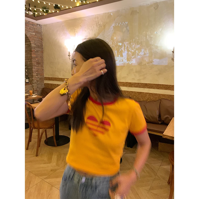 落落狷介 黄色短袖女t恤夏2024新款设计感小众修身显瘦上衣小个子