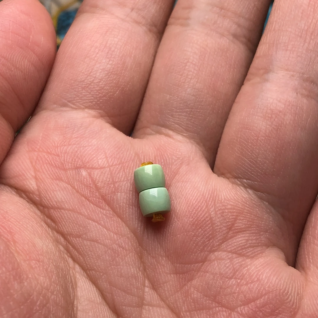 原矿高瓷菜籽黄直切老型一对     尺寸5.3*4